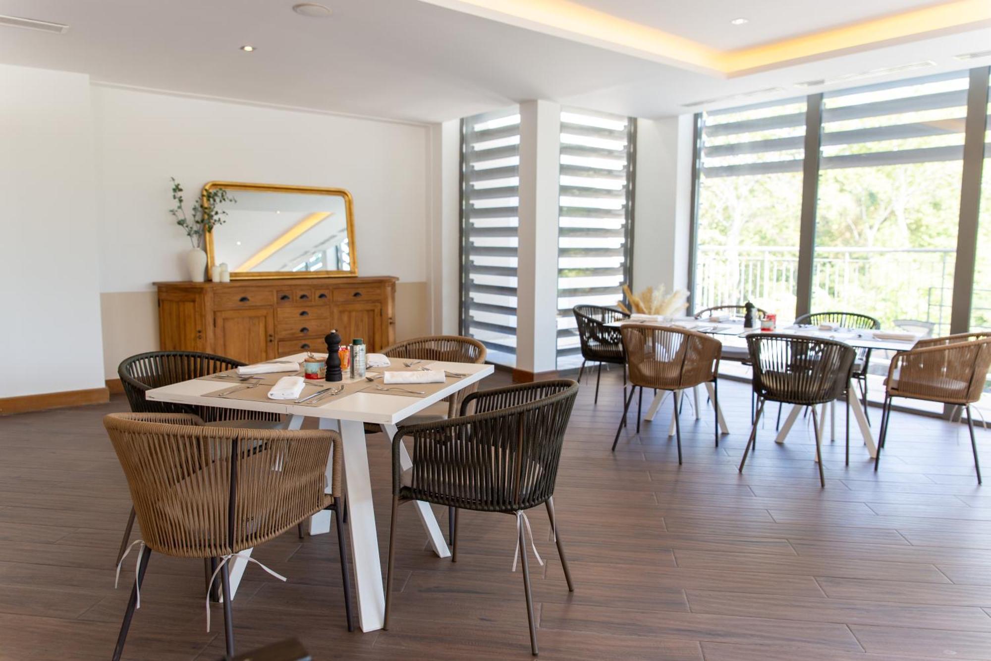 Zenitude Hotel La Valadiere, Ascend Hotel Collection Juvignac Esterno foto