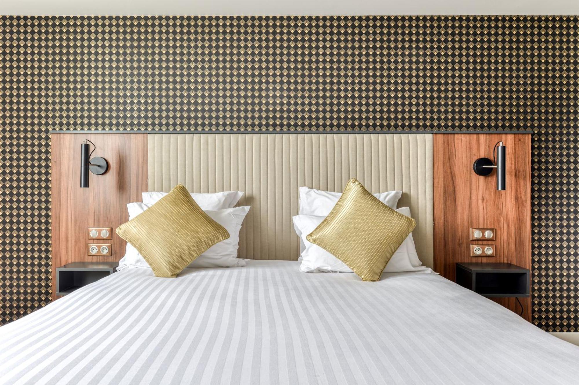 Zenitude Hotel La Valadiere, Ascend Hotel Collection Juvignac Esterno foto