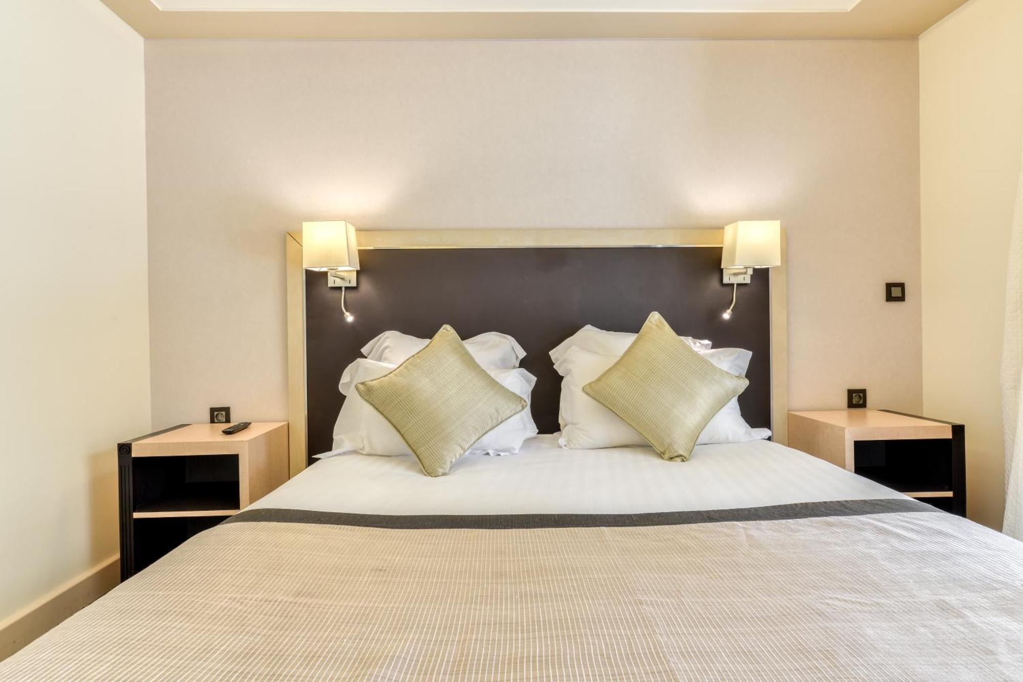 Zenitude Hotel La Valadiere, Ascend Hotel Collection Juvignac Esterno foto
