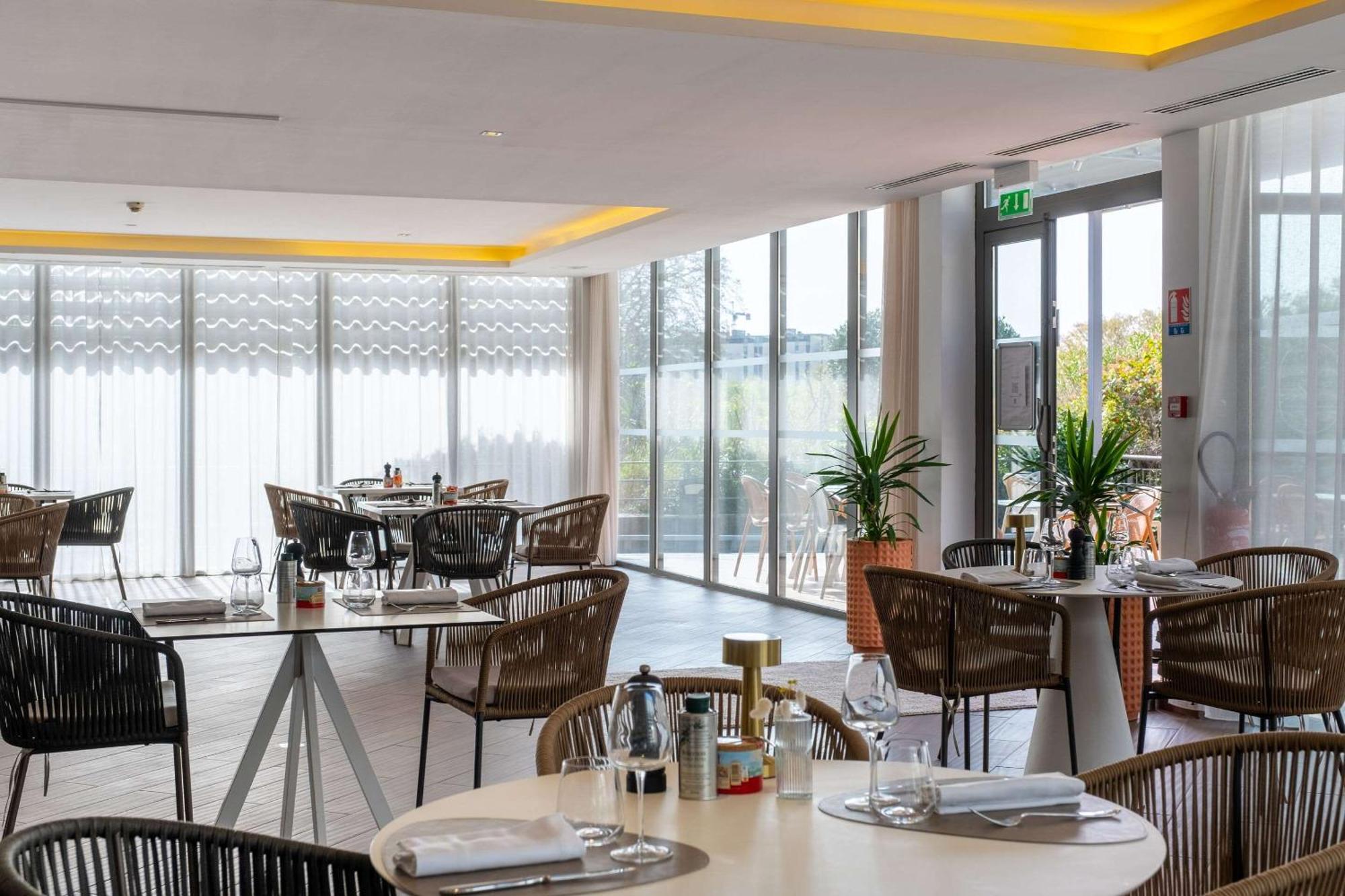 Zenitude Hotel La Valadiere, Ascend Hotel Collection Juvignac Esterno foto